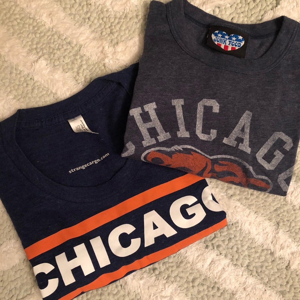 Chicago Bears Women’s Small Tee’s! Selling 2 in 1
